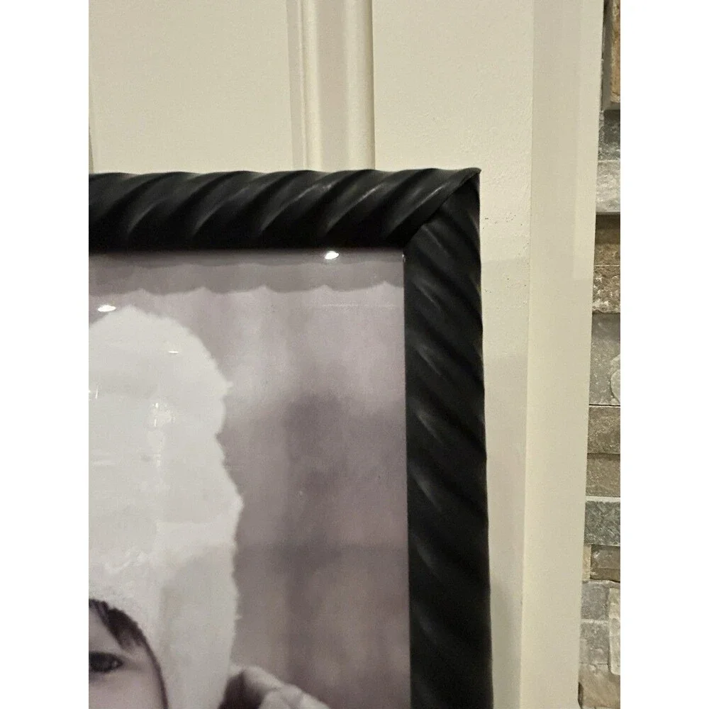 Studio Decor 8x10 Black Matte Plastic Photo Frame, Freestanding Hanging